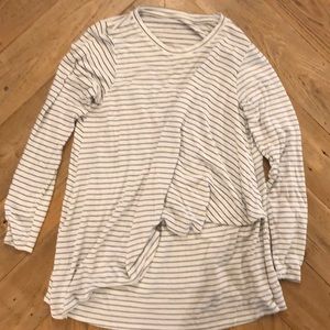 A Pea In The Pod Long Sleeve light Nursing sweater